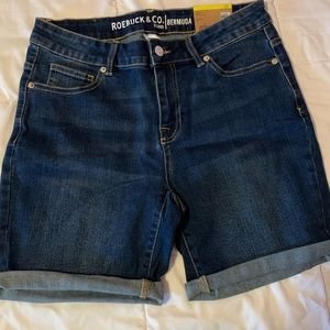 Roebuck Bermuda shorts